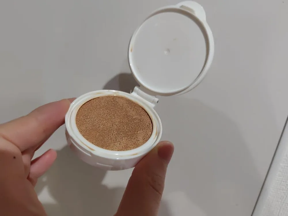 ディオール クッションファンデーション SPF50 PA++++ ブラウン