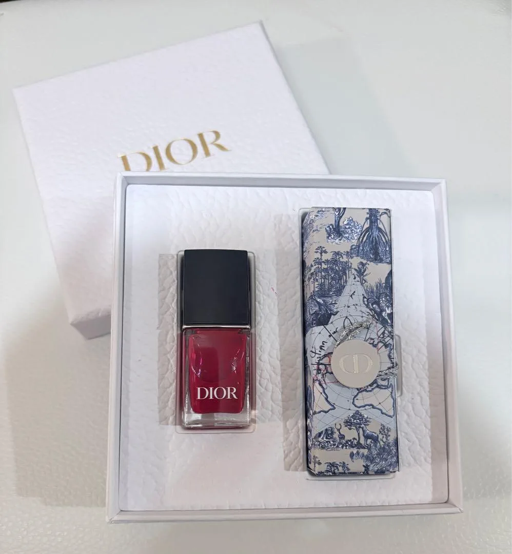 DIOR ノベルティ ルージュディオール&ネイルカラーセット バースデーギフト