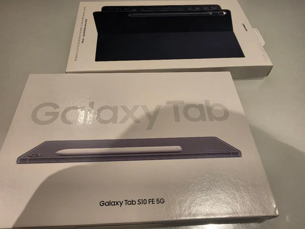 Samsung Galaxy Tab S10 FE 5G &キーボードケース
