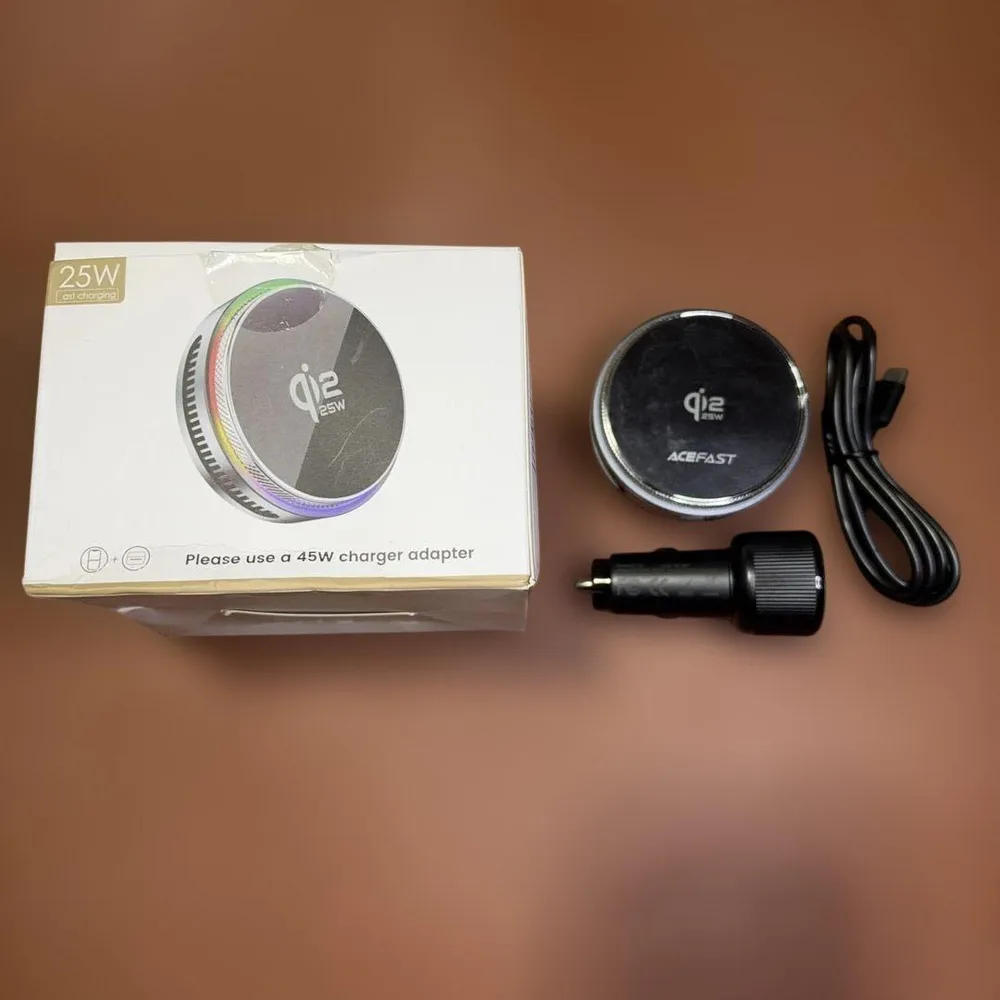 ACEFAST Qi2 25W MagSafe冷却機能付ワイヤレス充電器 車載用