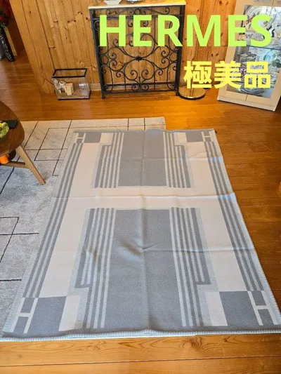 ⭐お値下げ交渉可能⭐《HERMESブティック購入》HERMES ブランケット