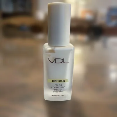 VDL トーンステイン カラーコレクティングプライマー 04クリームイエロー