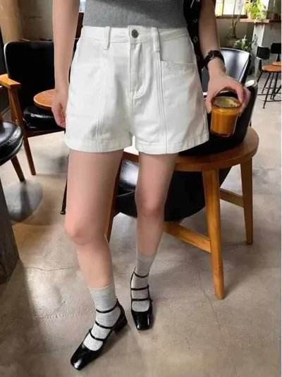 ショートパンツ レディース 大きいサイズ デニムパンツ 白 ワイドパンツ 高見え ハイウエスト ゆったり 薄手 接触冷感 体型カバー 美脚 着痩せ 細見え 普段使い カジュアル アウトドア 通勤用 通学用 涼しい 快適 シンプル 無地 ズボン ジーパン