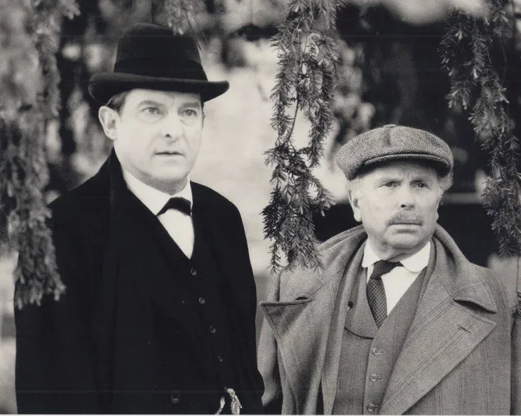 シャーロックホームズの冒険 ジェレミーブレット Jeremy Brett 映画 写真 ポスター 輸入品 8x10インチサイズ 約20.3x25.4cm.