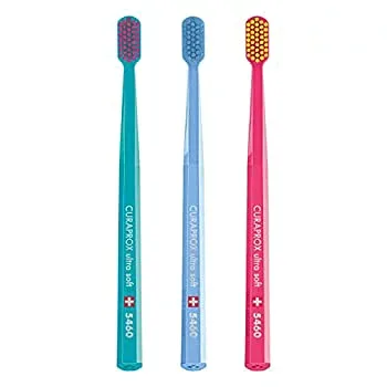 【中古】【輸入品・未使用】Curaprox CS5460 Ulta Soft Toothbrush - Pack of 3 by Curaprox
