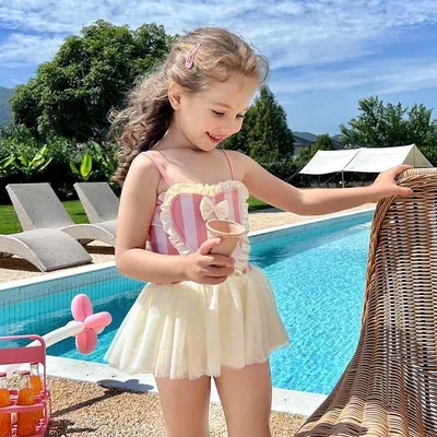 水着 女の子 キッズ ベビー オールインワン キャップ付き チュールスカート キャミソール ハート柄 プリンセス風 フリル かわいい スイムウェア 温泉 プール 海 川 アウトドア