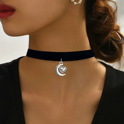 ネックレス レディース アクセサリー チョーカー シルバー ハート 月 モチーフ ゴシック 風 レトロ シンプル 首飾り 通勤 カジュアル