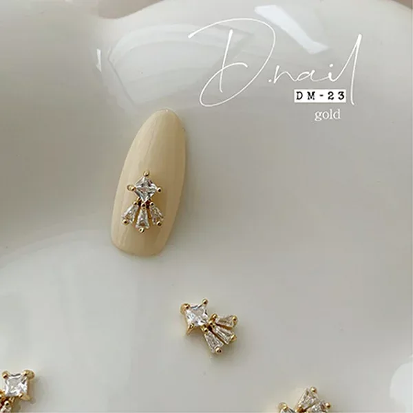 D.nail ジュエリービジューパーツ DM23 2個