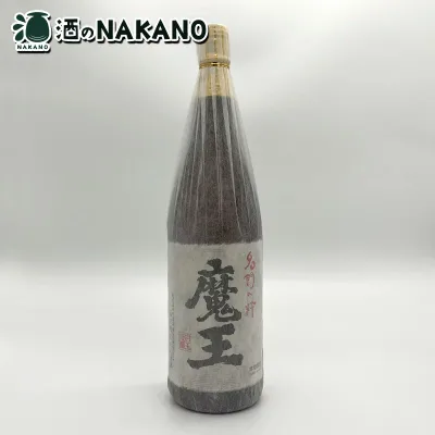 魔王 25度 1800ml 白玉醸造 魔王1.8 魔王1.8L 魔王1.8l 魔王1800 魔王1800ml 魔王1800ML まおう 3M 希少 いも焼酎 芋焼酎 さつまいも 1.8L 1.8l 酒 お酒 父の日 母の日 お中元 贈答 御礼 御祝 御歳暮 人気 おすすめ 本格焼酎 鹿児島