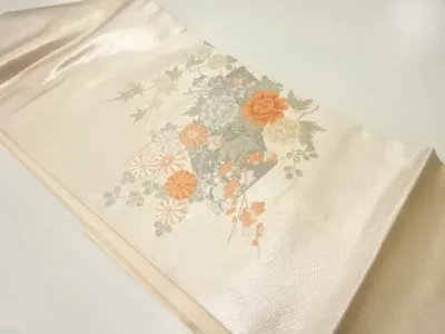 地紙に草花模様織出し名古屋帯【中古】【着】