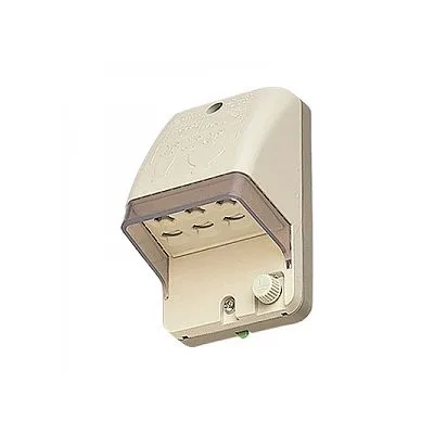フル防水抜け止めコンセント アースターミナル付 3コ用 露出・埋込両用 15A 125V クリームグレー