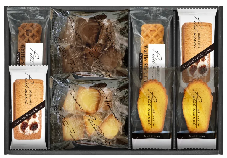 ชุดเค้กคัดสรร Patisserie Petit Merci