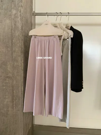 カジュアルパンツ レディース ロングパンツ 長パンツ 長パンツ ボトムス ウエストゴム 伸縮性 ハイウエスト 美脚 細見え 痩せ見え 快適 履きやすい シンプル 定番 無地 薄手 涼しい 着痩せ 楽ちん ゆったり リラックス ストレート ワイドパンツ ス