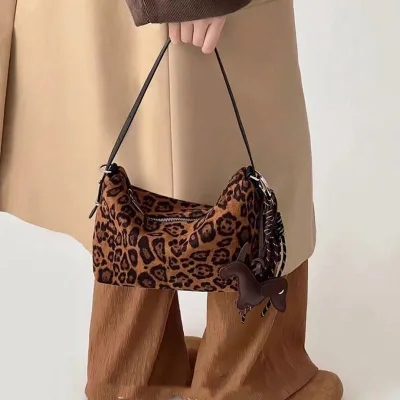 バッグ レディース ヒョウ柄 レオパード おしゃれ かわいい 普段使い ショルダーバッグ ハンドバッグ 斜め掛け コットン 綿 ポリエステル ソフト 横型 ミニ ファスナー 秋