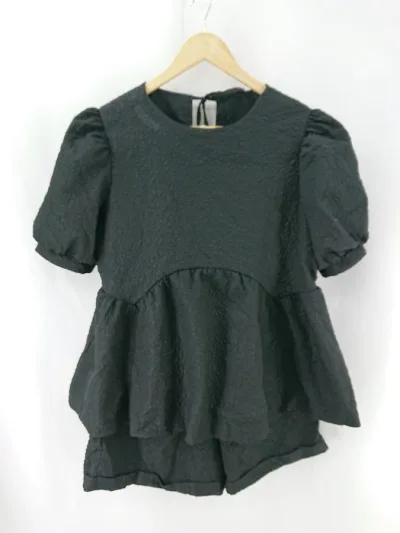 ◇ Θ ラジェム Lagemme ペプラムセットアップ 半袖トップス&ショートパンツ ブラック系 レディース L E 【中古】