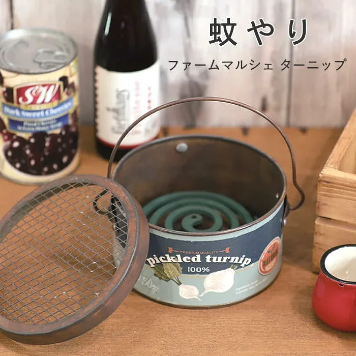 【あす楽】 【 蚊遣り ファームマルシェ タ—ニップ】 蚊やり 蚊取り線香入れ おしゃれ 4009102-01 丸和貿易 虫除け器具 蚊遣り器 蚊取り線香 立て かわいい 蚊取り線香ホルダー デンク熱対策 ブリキ 置物 オブジェ 庭 ベランダ 玄関 ガーデニング キャンプ インテリア