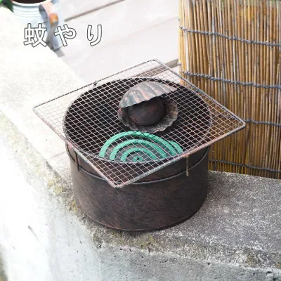 【あす楽】グリルホタテモスキート 4900 村田屋産業 蚊遣り 蚊遣り器 おしゃれ 蚊取り線香ホルダー 蚊取り線香入れ 蚊取り線香 立て 蚊やり ブリキ 置物 オブジェ 庭 ベランダ 玄関 ガーデニング バーベキュー キャンプ インテリア 室内 屋外 野外 かわいい ユニーク 雑貨