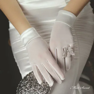 ウェディンググローブ ウエディンググローブ ショートグローブ サテン オーガンジー シンプル ブライダル 結婚式 花嫁 二次会 披露宴 前撮り 白 オフホワイト