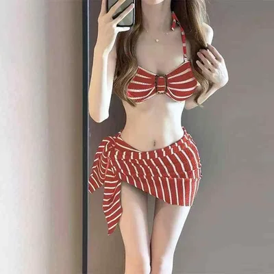 ビキニ水着 レディース セクシー セパレート 三点セット 高級感 ストライプ柄 ポリエステル 夏用 海水浴 温泉 プール 耐久性 パッド入り 無ワイヤー 黒白 赤白