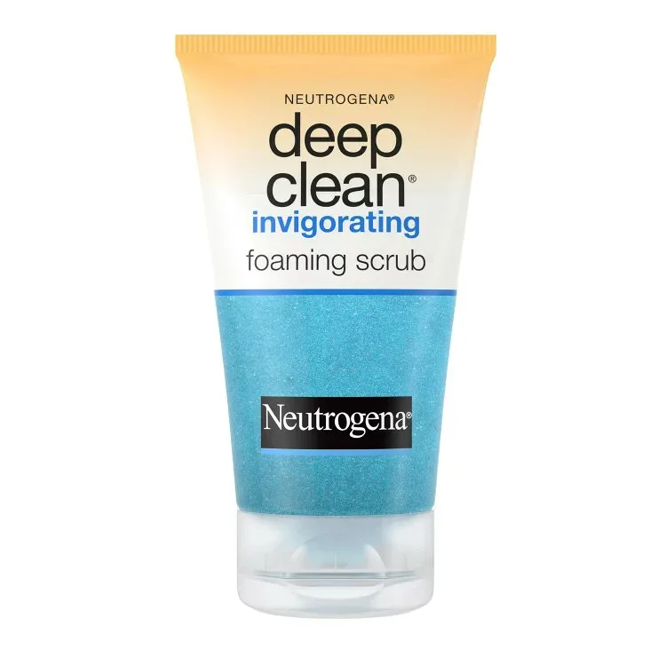 ニュートロジーナ ディープクリーン インビゴレイティング フォーミングジェル フェイススクラブ 124mL Neutrogena Deep Clean Invigorating Foaming Gel Face Scrub, 4.2 fl. oz 【お取り寄せ商品】