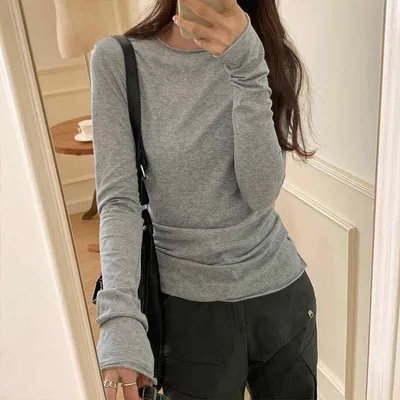 Tシャツ カットソー レディース トップス 長袖 薄手 無地 インナーシャツ 肌着 アンダーウェア タイト スリム フィット 細見え 着痩せ デコルテ プルオーバー クルーネック ヘンリーネック ストレッチ 伸縮性 普段使い カジュアル