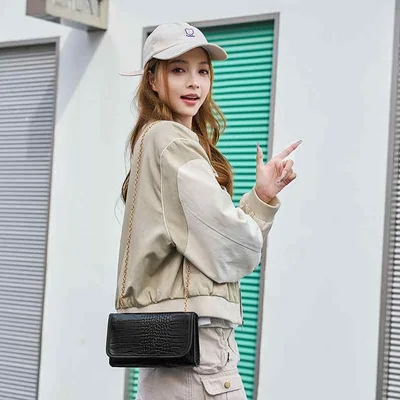 韓国 バッグ レディース ショルダーバッグ かわいい フェミニン キュート 使いやすい 斜め掛け チェーンバッグ キルティング ミニバッグ クロスボディ 小さめ 肩掛け 大人かわいい おしゃれ 通勤 通学 デート