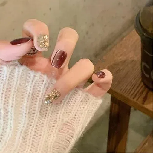 ネイルチップ 24枚入 ネイルチップ ショート ラウンド つけ爪 ミディアム 和風 花嫁ネイル 3D爪 猫の目 ジェルネイル キラキラ 光沢 立体 ネイルシール 韓国 人気 華やい 手作りネイルチッ…