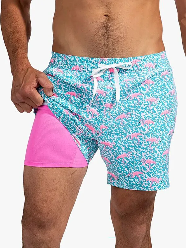 チャビーズ メンズ 水着 ハーフパンツ・ショーツ chubbies Men's Classic Lined 5.5" Swim Trunks Domingo Flamingo