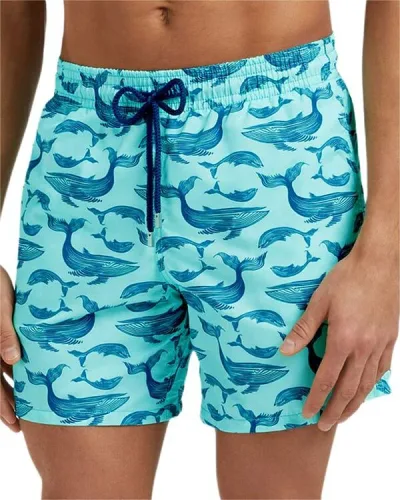 ヴィルブレクイン メンズ 水着 ハーフパンツ・ショーツ プリント ショートパンツ Vilebrequin Marine Whale Print 5.5" Swim Shorts Celadon