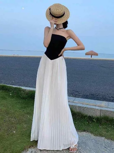 ワンピース レディース フレンチスタイル エレガント オフショルダー ベアトップ 切り替え プリーツスカート 春夏 フレアシルエット 上品 きれいめ フェミニン パーティー デート 通勤 お呼ばれ 大人かわいい 無地