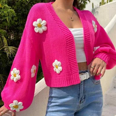 レディース 秋冬 ニット カーディガン ゆったり ショート丈 立体 花柄 かわいい デザイン 暖かみ 柔らかい 素材 日常使い アウター トップス トレンド スタイル