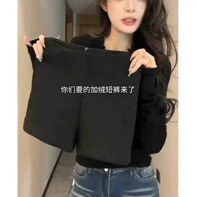 レディース ホットパンツ 秋冬 暖か 黒 ハイウエスト Aライン スリム 小柄向け スーツインナー 外穿 伸縮性 軽量