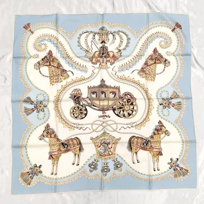 HERMES カレ90 スカーフ パプロール馬車と貴族 シルク100% ライトブルー×マルチカラー【中古】