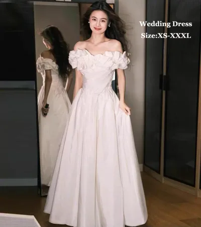 【送料無料】ウェディングドレス フリル ホワイト 白ドレス オフショルダー 高級感 結婚式 前撮り 撮影 海外挙式 編み上げ きれいめ パーティードレス 二次会ドレス 花嫁ドレス ブライダル ドレス 披露宴 発表会 司会 舞台 ピアノ ワンピース コンサート 誕生日