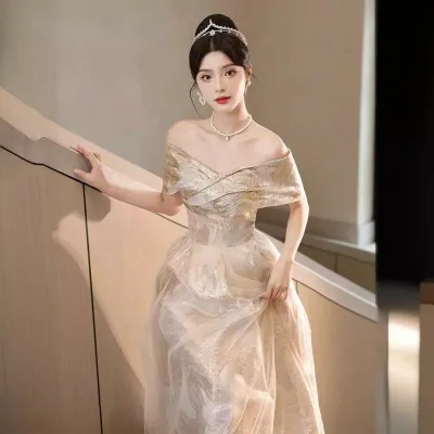 ドレス レディース オフショルダー シャンパンゴールド ロング丈 ハイウエスト 軽やか 高級感 上品 成人式 発表会 演奏会 パーティ 司会 フレンチスタイル イブニングドレス