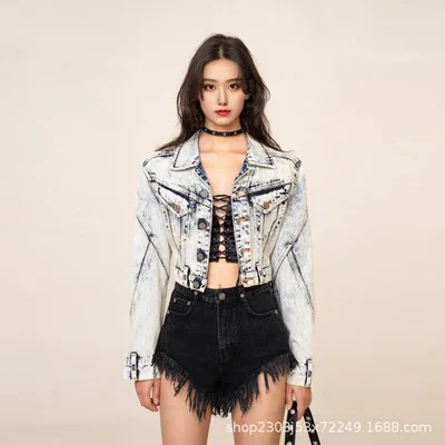 デニムジャケット ジージャン ショート丈 ライダース ケミカルウォッシュ加工 ブラックデニム ドロップショルダー 広い肩幅設計 スタイルアップ効果 都会的な洗練 存在感のあるヴィンテージ ライトアウター カジュアルコーデを格上げする一着 日常