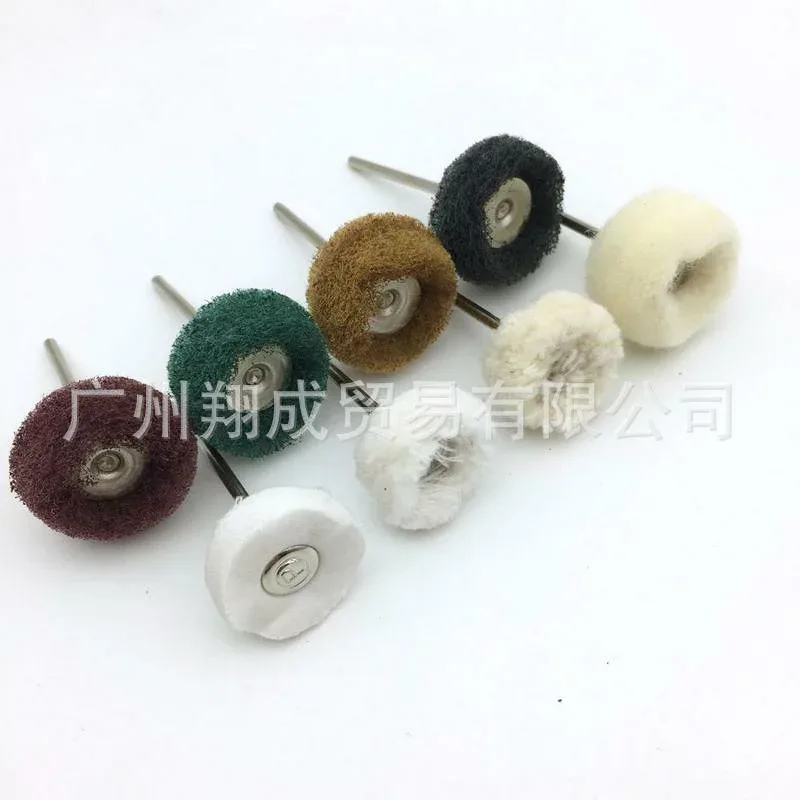 ネイルブラシ ネイルケア用品 爪用ダストブラシ 羊毛ブラシ 毛糸ブラシ クリーニングブラシ 掃除用具 磨き粉除去ツール ほこり払い 除去ツール ネイルサロン用品 プロ用 ケア用品 爪磨き 掃除用具 クリーニング用品 粉塵除去 爪のお手入れ 便利アイテム