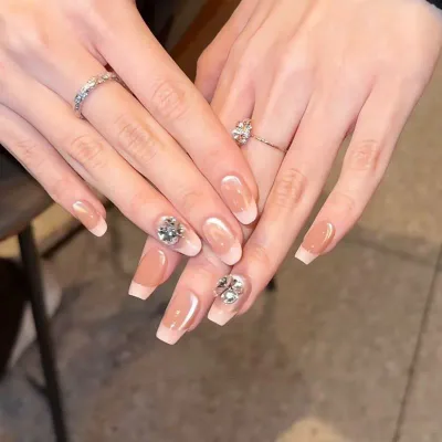 ネイルチップ レディース ハンドメイド インスタ映え つけ爪 付け爪 貼るだけ ジェルネイル風 高級感 輝き 透け感 美白効果 高見え おしゃれ かわいい 手作り リアルジェル ネイルアート 簡単装着 ネイルシール ニュアンスネイル 上品 エレガント パ