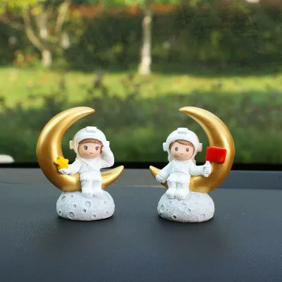 車載アクセサリー 宇宙飛行士 かわいい おしゃれ インテリア 樹脂製 手作り 車 デコレーション ケーキ 飾り ギフト