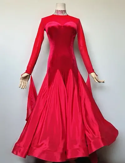 【春夏新商品】【日本生地】社交ダンス・社交ダンスドレス競技用ドレス・モダンドレス【送料無料】【セミオーダー】上部ベロア生地でエレガントなドレス♪ネック部分のストーンが豪華な印象光沢のある日本生地使用で華やかな赤いドレス