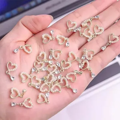 ネイルパーツ ハート型 20個セット 3D 立体 ラインストーン 合金 ネイルパーツ ストーン キラキラ 大きめ メタルパーツ ジュエリーパーツ ネイル DIY アクセサリー オーナメント ハンドメイ…