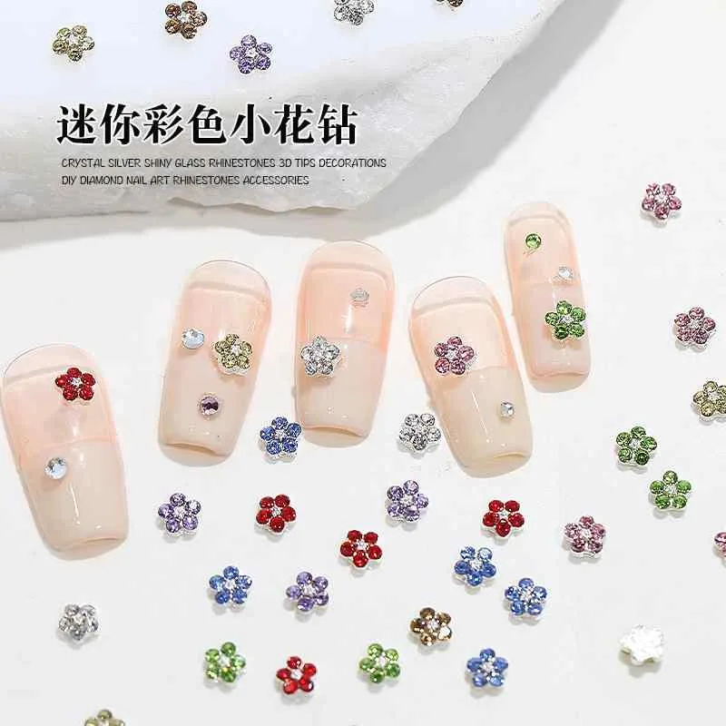 ネイルパーツ レディース ネイルアート 五弁花 フラワー 3D 立体感 ラインストーン キラキラ デコパーツ 飾り付け メタル合金素材 花柄 ジェルネイル セルフネイル ハンドメイド アクセサリーパーツ 輝き 豪華 高級感 爪装飾 ミニサイズ 彩色 マル