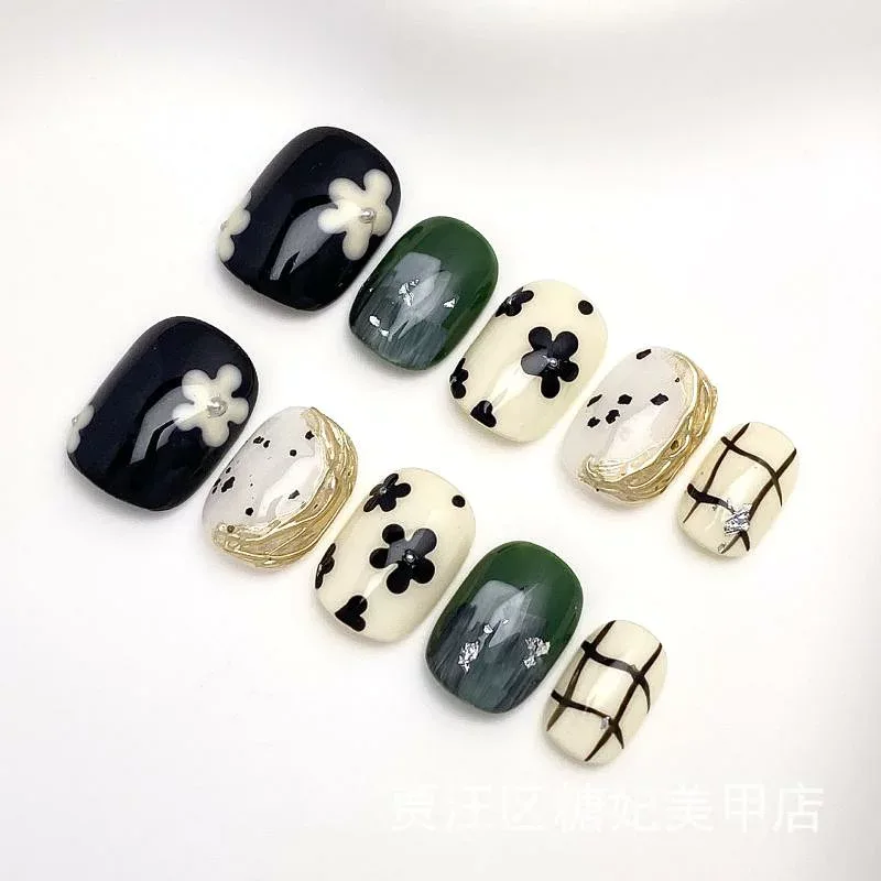 ネイルチップ レディース ハンドメイド 手描き 花柄 チェック柄 高級感 キラキラ 魔鏡パウダー ビーンズネイル ネイルチップ 付け爪 つけ爪 つけづめ ネイルアート デザインネイル 指先 おしゃれ かわいい 上品 華やか パーティー イベント デート