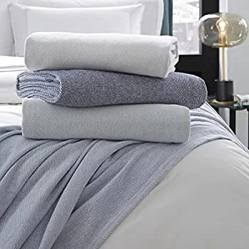 【中古】【輸入品・未使用】TERZO by Sferra Throw 51x71 ベージュ
