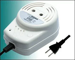 【中古】(未使用・未開封品)KODEN アップトランス JP-100K (230V)