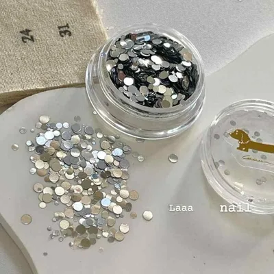 ネイルパーツ シルバー ドット柄 キラキラ スパンコール 星型 デコレーション ネイルアート アクセサリー 学生 かわいい 普段使い ネイルチップ 素材 ハンドメイド デコパーツ おしゃれ キラキラパーツ 銀色 五角星 マニキュア 飾り つけ爪 指先 デ