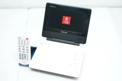 【中古】TOSHIBA東芝 7V型 ポータブルDVDプレーヤー SD-P76DT レグザポータブルプレーヤー