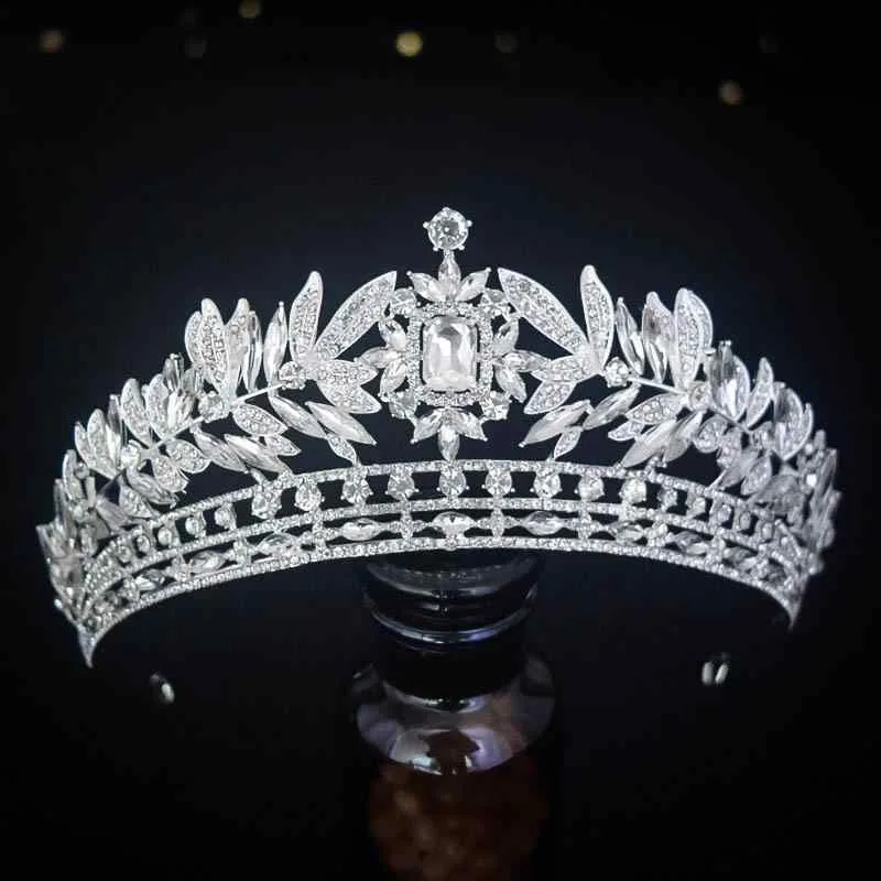 ウェディング ティアラ レディース 花嫁 クラウン 合金 水晶 ラインストーン ガラス 白 春 結婚式 ドレス アクセサリー 高級感 プリンセス レトロ 花 デザイン スクエア モチーフ 電気メッキ加工