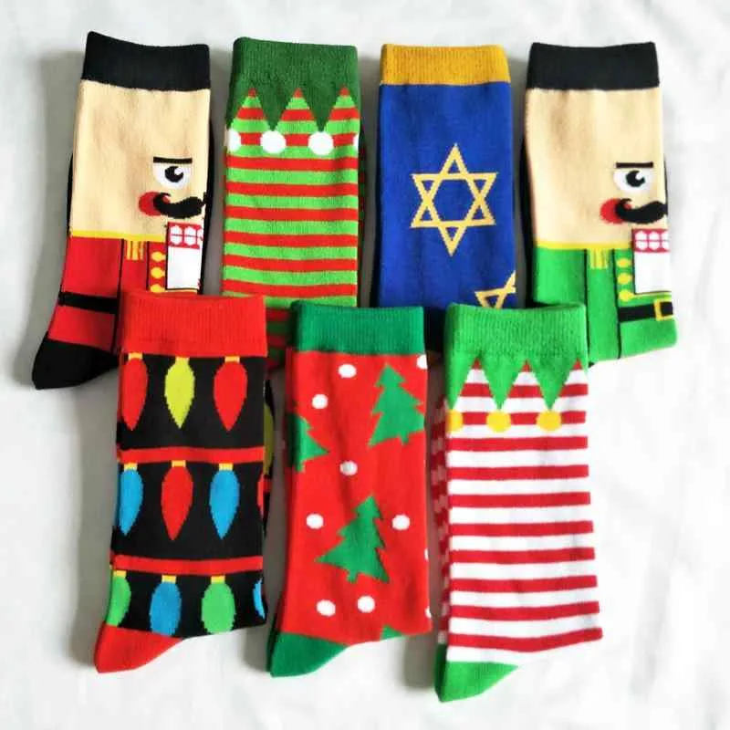 靴下 メンズ クリスマス ミドル丈 コット混 吸汗 通気性 防臭 防摩擦 カジュアル 個性的な柄
