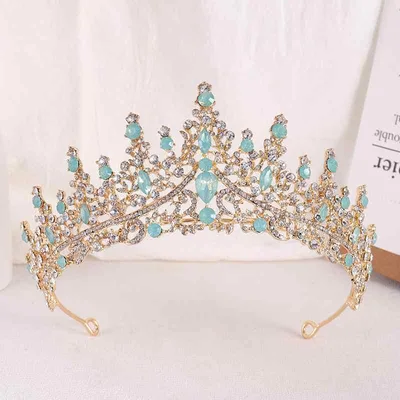 ティアラ レディース ヘアアクセサリー 髪飾り 王冠 クラウン キラキラ ジルコニア ラインストーン ゴージャス 華やか ブライダル ウェディング 結婚式 二次会 披露宴 花嫁 プリンセス パーティー 誕生日 演奏会 発表会 上品 シック